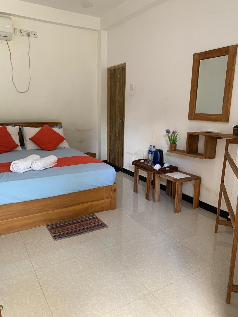 Hotel Cassia Udawalawe Habitación foto